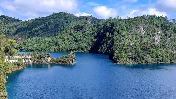 Hoy nos toca visitar Las Cascadas El Chiflon y los Lagos de Montebello, Saliendo y Regresando de San Cristobal de las Casas Hoy nos toca visitar Las Cascadas El Chiflon y los Lagos de Montebello, Saliendo y Regresando de San Cristobal de las Casas